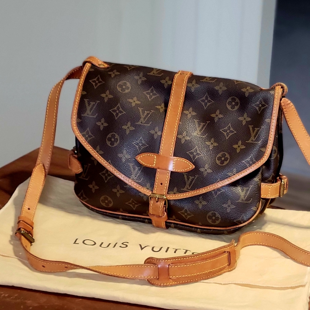 Louis Vuitton Monogram Saumur 30 Crossbody Bag - Vintage